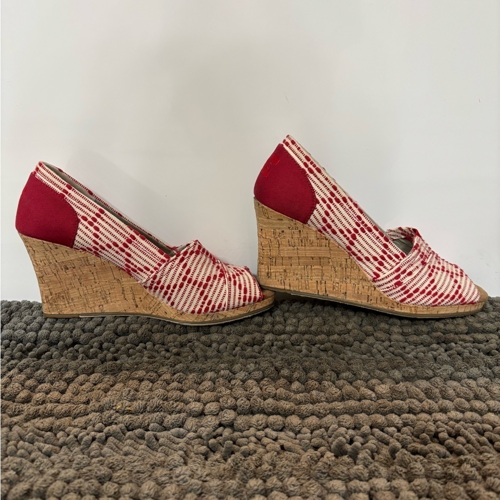 TOMS Women's Red and White Peep Toe Espadrilles - Picture 3 of 6